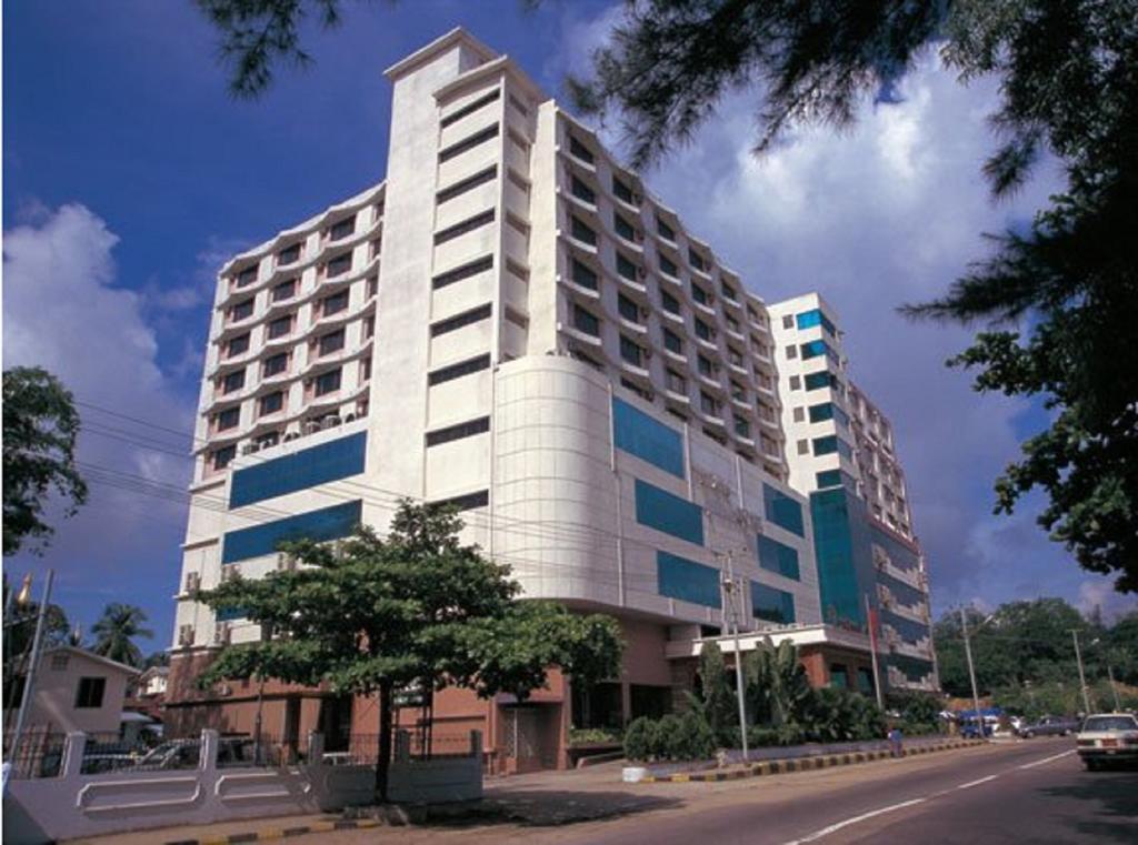 Yuzana Hotel Yangon Bagian luar foto